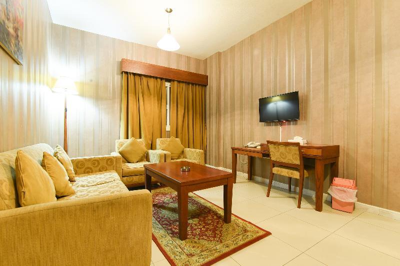 Oyo 274 California Suites Эль-Фуджайра Экстерьер фото